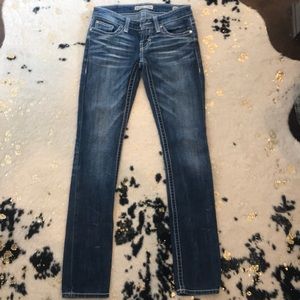 Buckle BKE denim Stella Straight Leg Jean size 25 Regular
